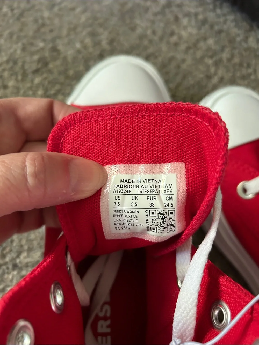 Converse Kids/womens Red High-Top Platform Heart Patch Sneakers Size 7.5